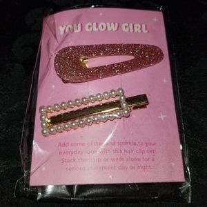 You glow girl hair clips